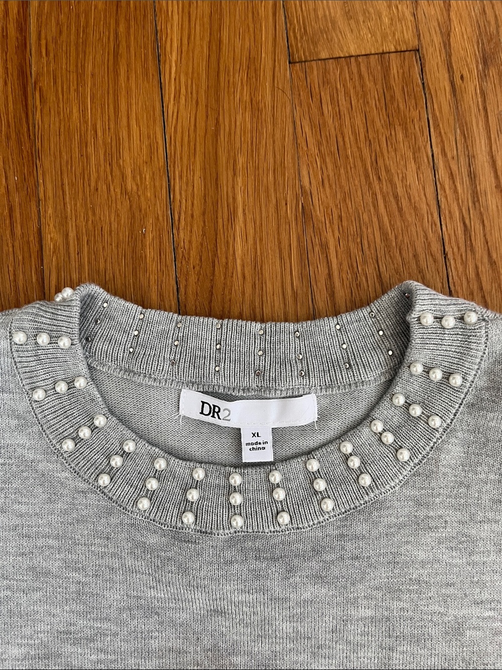 DR2 Light Gray Puff Short-Sleeve Sweater with Pearl Collar XL